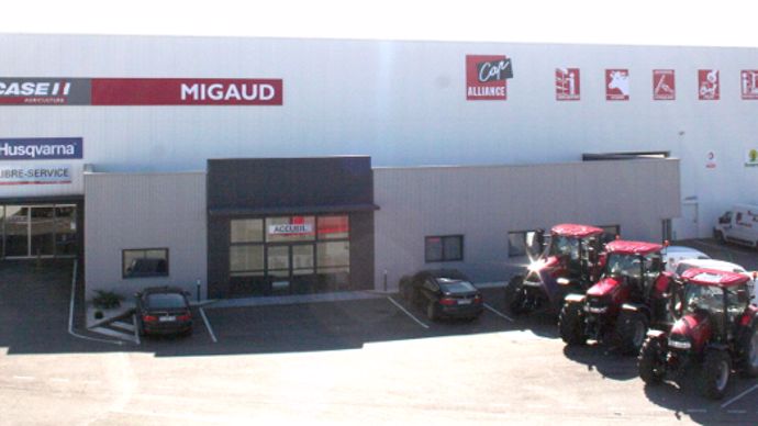 Le groupe Dubreuil fait pousser sa branche Case IH