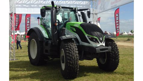 Le Valtra flashé à 130 km/h intercepté au Salon de l'herbe Le Valtra flashé à 130 km/h intercepté au Salon de l'herbe