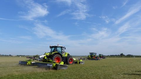 Chavanel-Vassilieff distribue Claas en Rhônes-Alpes Chavanel-Vassilieff distribue Claas en Rhônes-Alpes