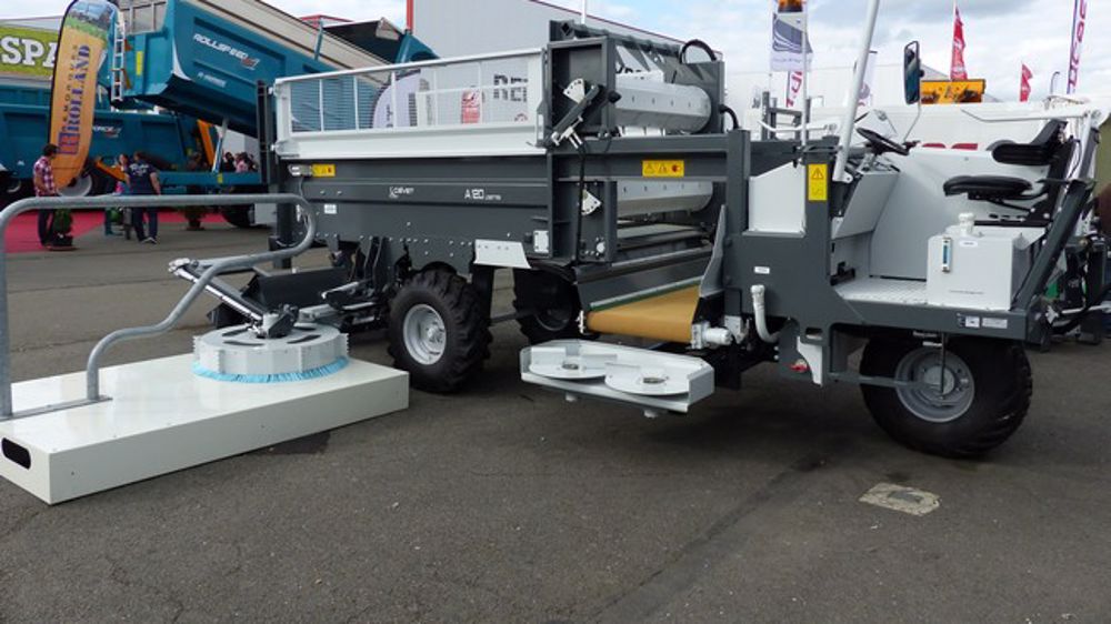 Un automoteur multifonction chez Calvet