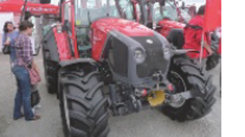 Lindner: Un Geotrac Stage IIIB Lindner: Un Geotrac Stage IIIB