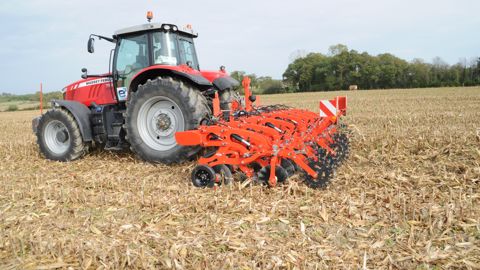 Le Striger de Kuhn s'équipe d'un parallélogramme Le Striger de Kuhn s'équipe d'un parallélogramme
