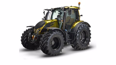 Le Valtra N174 Golden Edition en exposition Le Valtra N174 Golden Edition en exposition