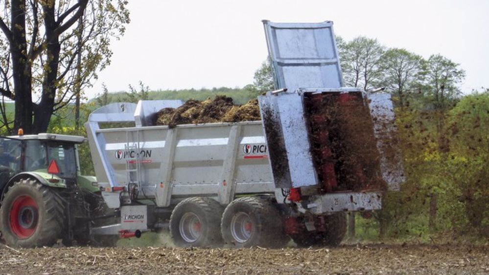 Un fond accompagnateur sur les épandeurs Muck Master de Pichon Un fond accompagnateur sur les épandeurs Muck Master de Pichon