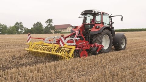 Faucheuse Novacat de Pöttinger Faucheuse Novacat de Pöttinger