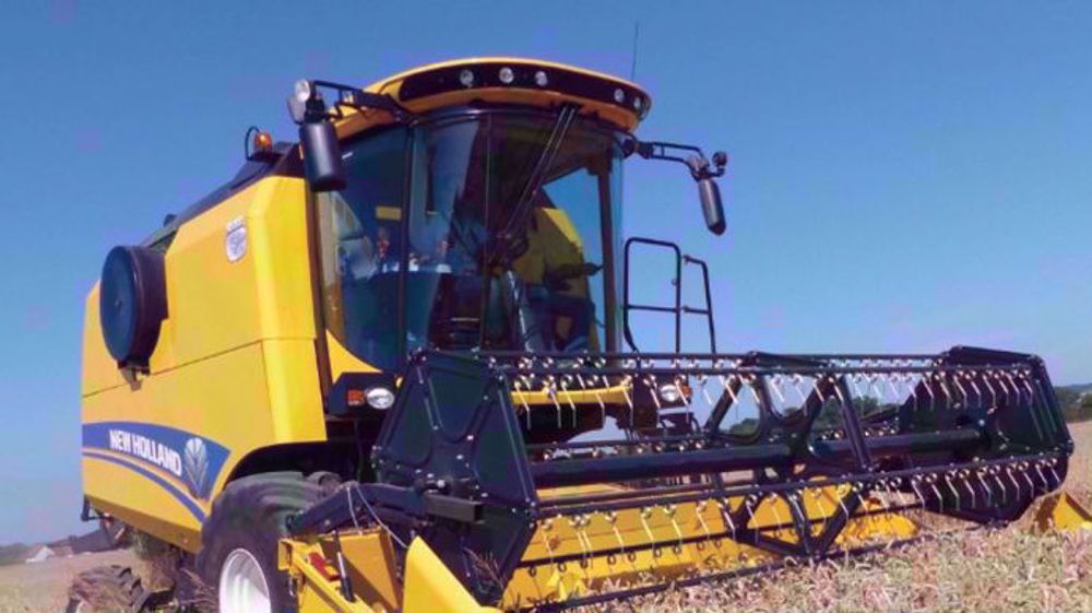 New Holland CR 10.90 : battez surclassé