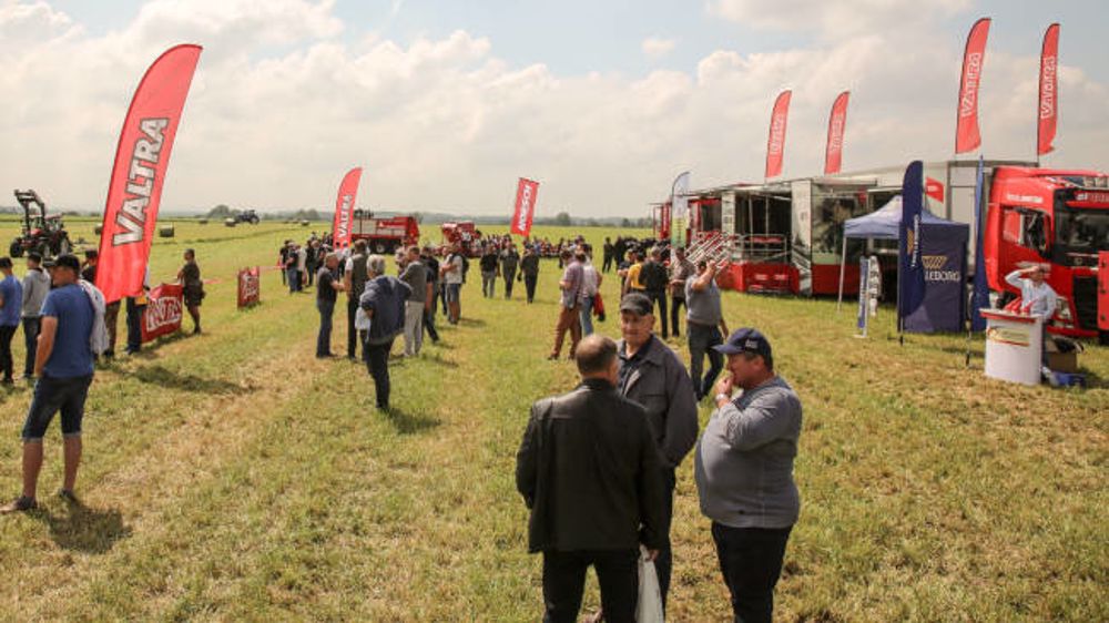 Trelleborg prend la route avec Valtra Trelleborg prend la route avec Valtra