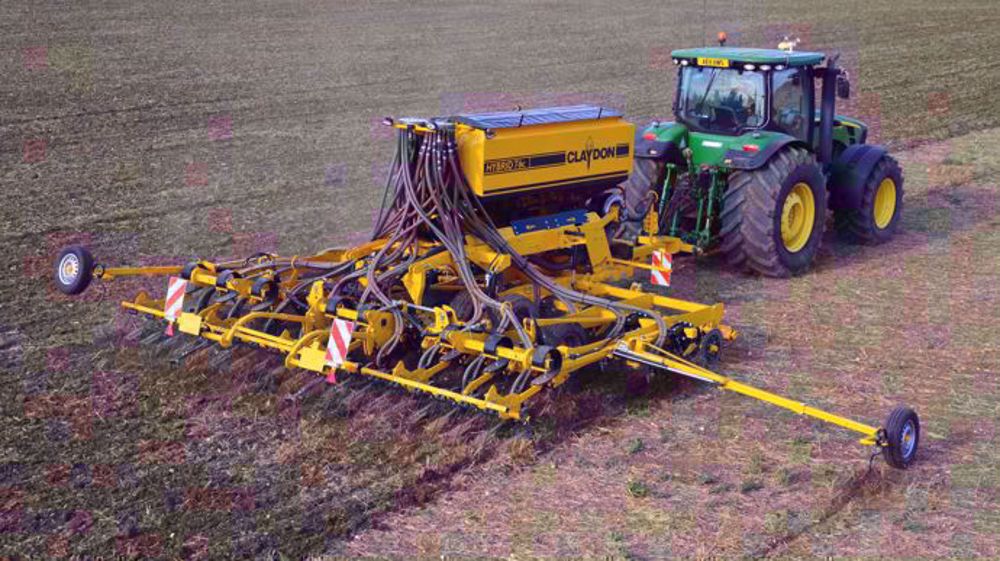 Claydon : un Hybrid de 6 m compact Claydon : un Hybrid de 6 m compact