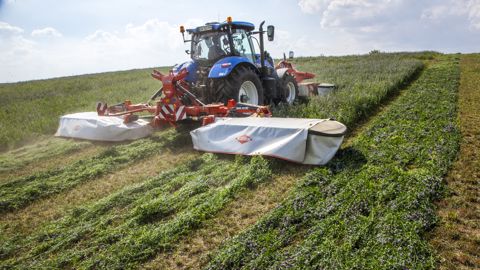 La triple faucheuse Kuhn GMD 8730 se simplifie La triple faucheuse Kuhn GMD 8730 se simplifie