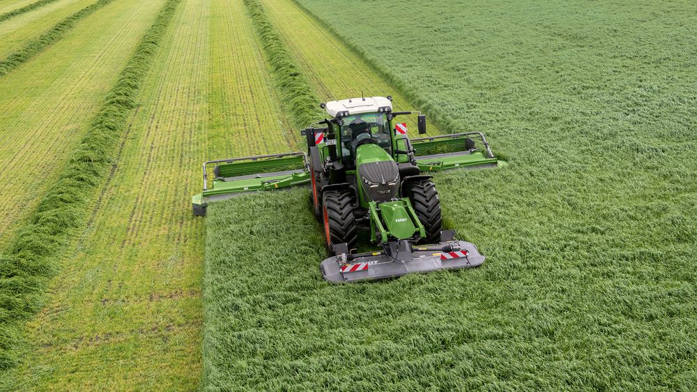 La faucheuse Fendt Slicer travaille jusqu'à 3,6 m La faucheuse Fendt Slicer travaille jusqu'à 3,6 m