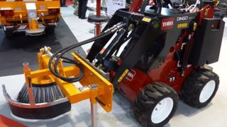 Toro : applications en désherbage et balayage de voirie