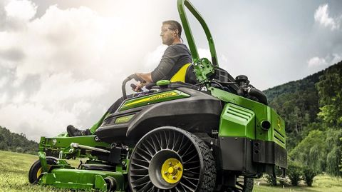 Pneu radial déformable et durable sur les ZTrak Pneu radial déformable et durable sur les ZTrak