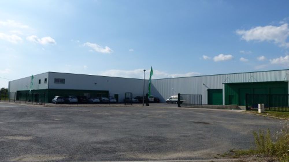 Le site de Verts Loisirs livre les pièces et machines