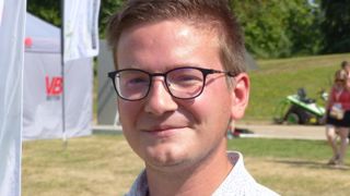 Yvmo. Laurent Pillet passe la main à Bruno Del Din