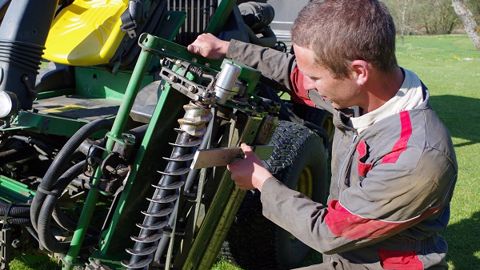 Un brevet pro "maintenance des matériels de golf et terrains de sport" va ouvrir à Neuvic Un brevet pro "maintenance des matériels de golf et terrains de sport" va ouvrir à Neuvic