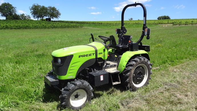 Un tracteur Preet de 26 ch