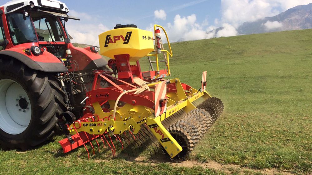 APV : 32 dents au mètre pour le sursemis APV : 32 dents au mètre pour le sursemis
