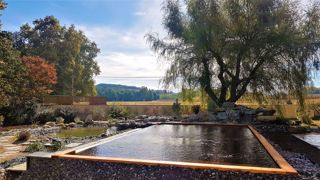 Exemple de piscine biologique réalisée par BioPoolTech.
