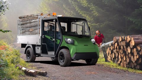 Le véhicule Melex N-Truck 100 % électrique est proposé avec de nombreux aménagements. Le véhicule Melex N-Truck 100 % électrique est proposé avec de nombreux aménagements.