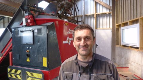 Patrice Pécheul estime que la robotisation de la traite et de l’alimentation lui a permis de mieux concilier sa vie de famille et son métier d’éleveur. Patrice Pécheul estime que la robotisation de la traite et de l’alimentation lui a permis de mieux concilier sa vie de famille et son métier d’éleveur.