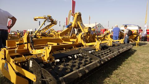 Innov-Agri : Changer de rampe de semis en moins de 10 minutes avec Alpego Innov-Agri : Changer de rampe de semis en moins de 10 minutes avec Alpego