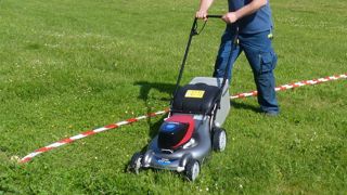 TONDEUSES A BATTERIE EPISODE 3 : Honda Izy-On HRG 466 XB