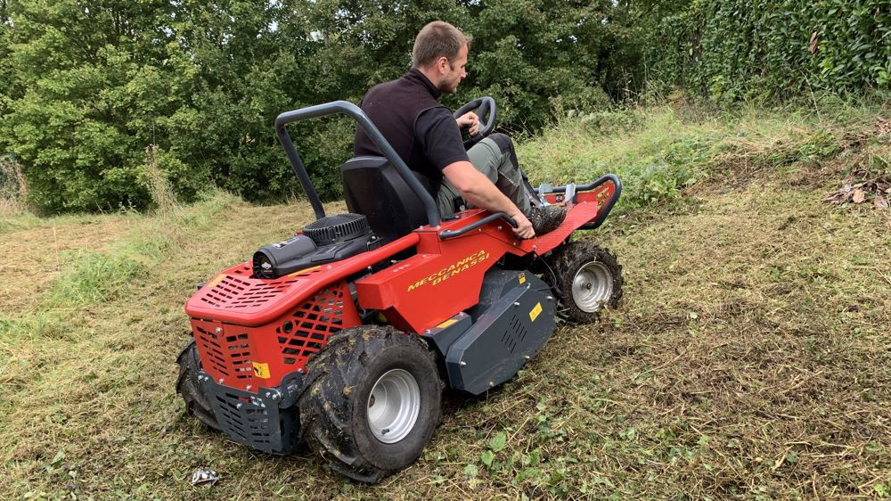 La débroussailleuse de pente Fox à l'essai 