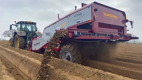 ScanStone dispose d'une large gamme de matériel pour la pomme de terre. ScanStone dispose d'une large gamme de matériel pour la pomme de terre.