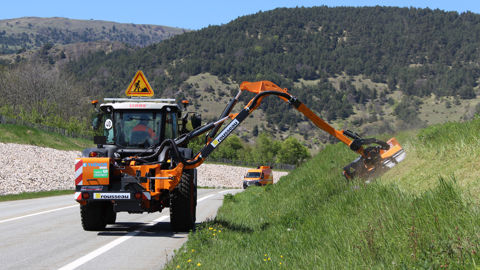 Rousseau : la nouvelle épareuse électrique E-Thenor 615PA enrichit la gamme E-TP Rousseau : la nouvelle épareuse électrique E-Thenor 615PA enrichit la gamme E-TP