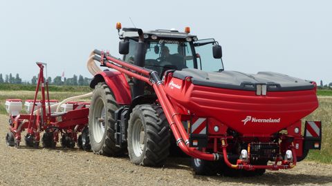 Deux doseurs pour la trémie frontale F-Drill de Kverneland Deux doseurs pour la trémie frontale F-Drill de Kverneland