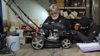 Reconditionnement des machines pour parcs et jardins chez Swap Europe.