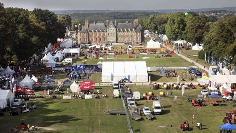 Les visiteurs de l'univers de la distribution sont attendus sur le site du château de Baville dès le mardi 20 septembre. Le salon s'ouvre aux utilisateurs professionnels les deux jours suivants. Les visiteurs de l'univers de la distribution sont attendus sur le site du château de Baville dès le mardi 20 septembre. Le salon s'ouvre aux utilisateurs professionnels les deux jours suivants.