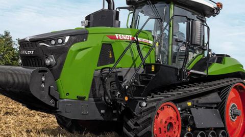 Un tracteur de 678 ch à variation continue