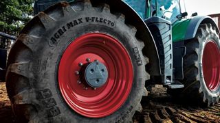 Les pneumatiques Agrimax V-Flecto sont disponibles en 22 tailles distinctes. © BKT Les pneumatiques Agrimax V-Flecto sont disponibles en 22 tailles distinctes. © BKT