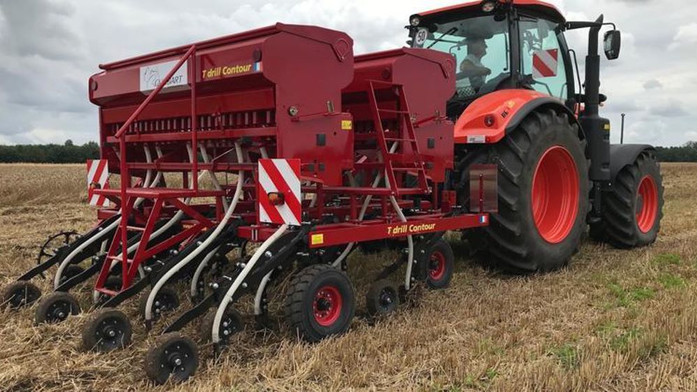 Guilbart propose une nouvelle version de son semoir Tdrill Contour. © Guilbart