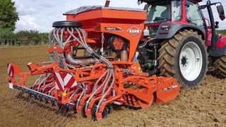 Kuhn dévoile un semoir pneumatique intégré Kuhn dévoile un semoir pneumatique intégré
