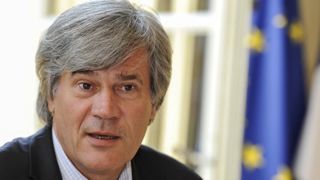 Le Foll n’a pas « le portable » d’Emmanuel Besnier Le Foll n’a pas « le portable » d’Emmanuel Besnier