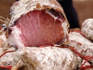saucisson marché de la viande
