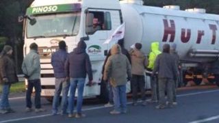 Le mardi 16 janvier au matin, ce sont les Jeunes Agriculteurs du Gard qui se sont réunis pour une action. © Jeunes Agriculteurs. Le mardi 16 janvier au matin, ce sont les Jeunes Agriculteurs du Gard qui se sont réunis pour une action. © Jeunes Agriculteurs.