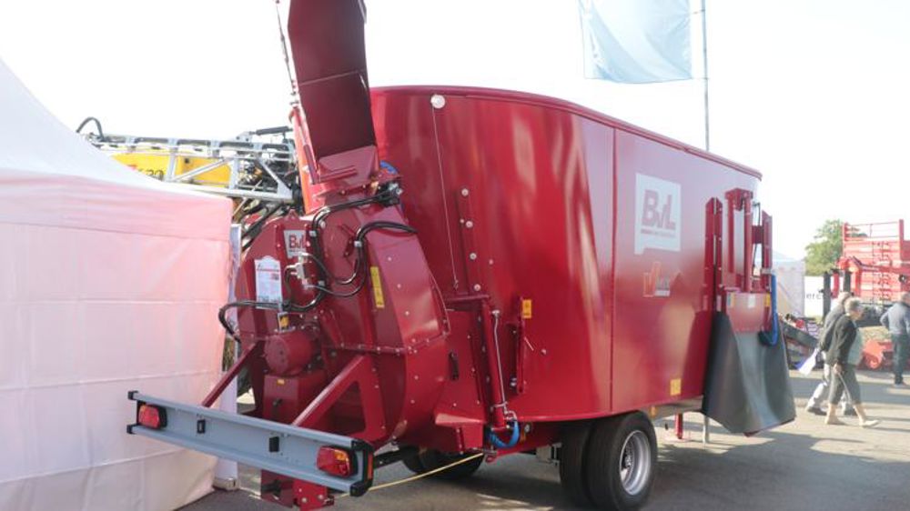 Une sortie arrière sur la mélangeuse V-Mix