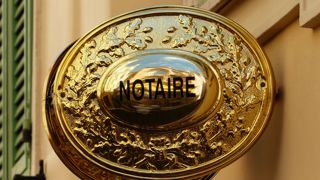 Signer des actes notariés de chez soi est possible Signer des actes notariés de chez soi est possible