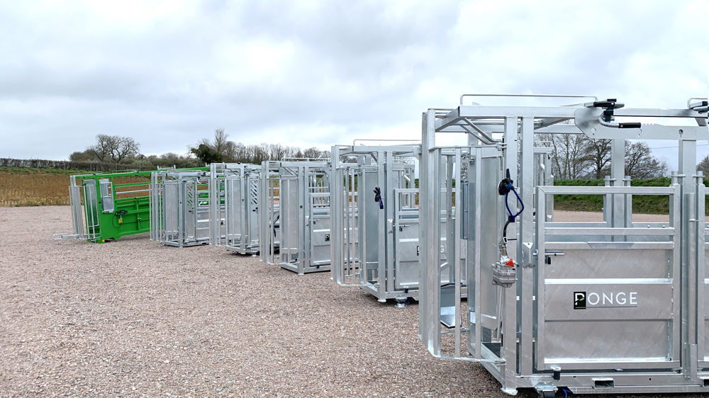 Sécurité et confort avec les cages de contention Ponge Sécurité et confort avec les cages de contention Ponge