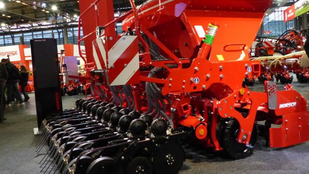 Semis graine à graine sur l’Express KR