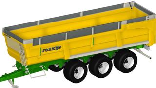 Une remorque pour le transport des pommes de terre Une remorque pour le transport des pommes de terre