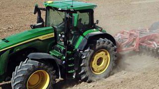 John Deere 8R370, la classe au-dessus John Deere 8R370, la classe au-dessus