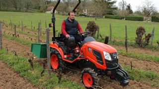 Un micro-tracteur de 22 ch Un micro-tracteur de 22 ch