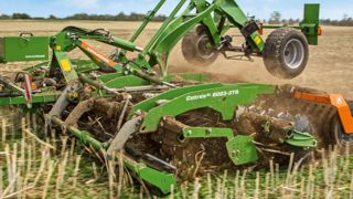 Des outils frontaux pour le Catros Des outils frontaux pour le Catros