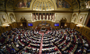 Le Sénat n'a toujours pas pu se prononcer la ratification de l'accord de libre échange enttre l'Union européenne et le Canada. Le Sénat n'a toujours pas pu se prononcer la ratification de l'accord de libre échange enttre l'Union européenne et le Canada.