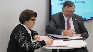 La FNSEA et TotalEnergies nouent un accord pour les énergies renouvelables La FNSEA et TotalEnergies nouent un accord pour les énergies renouvelables