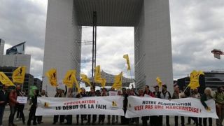 La Confédération paysanne dit « stop à la spéculation sur l’alimentation » La Confédération paysanne dit « stop à la spéculation sur l’alimentation »